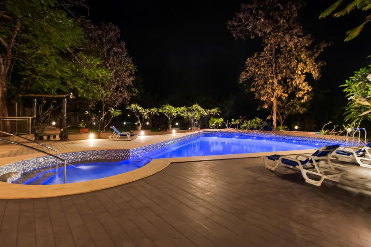 Отель Club Mahindra Netrang Экстерьер фото